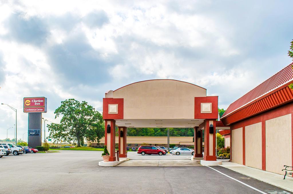 Norwood Inn Hudson エクステリア 写真
